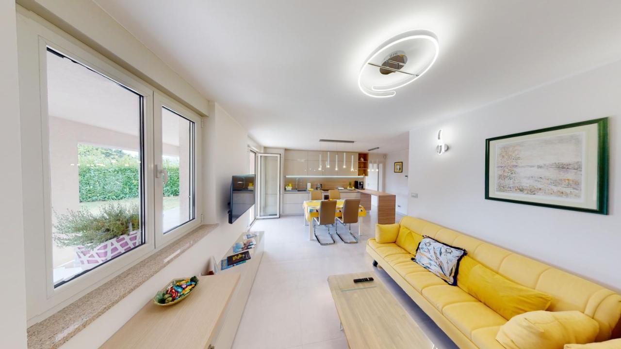 Design Emerald Apartment *
