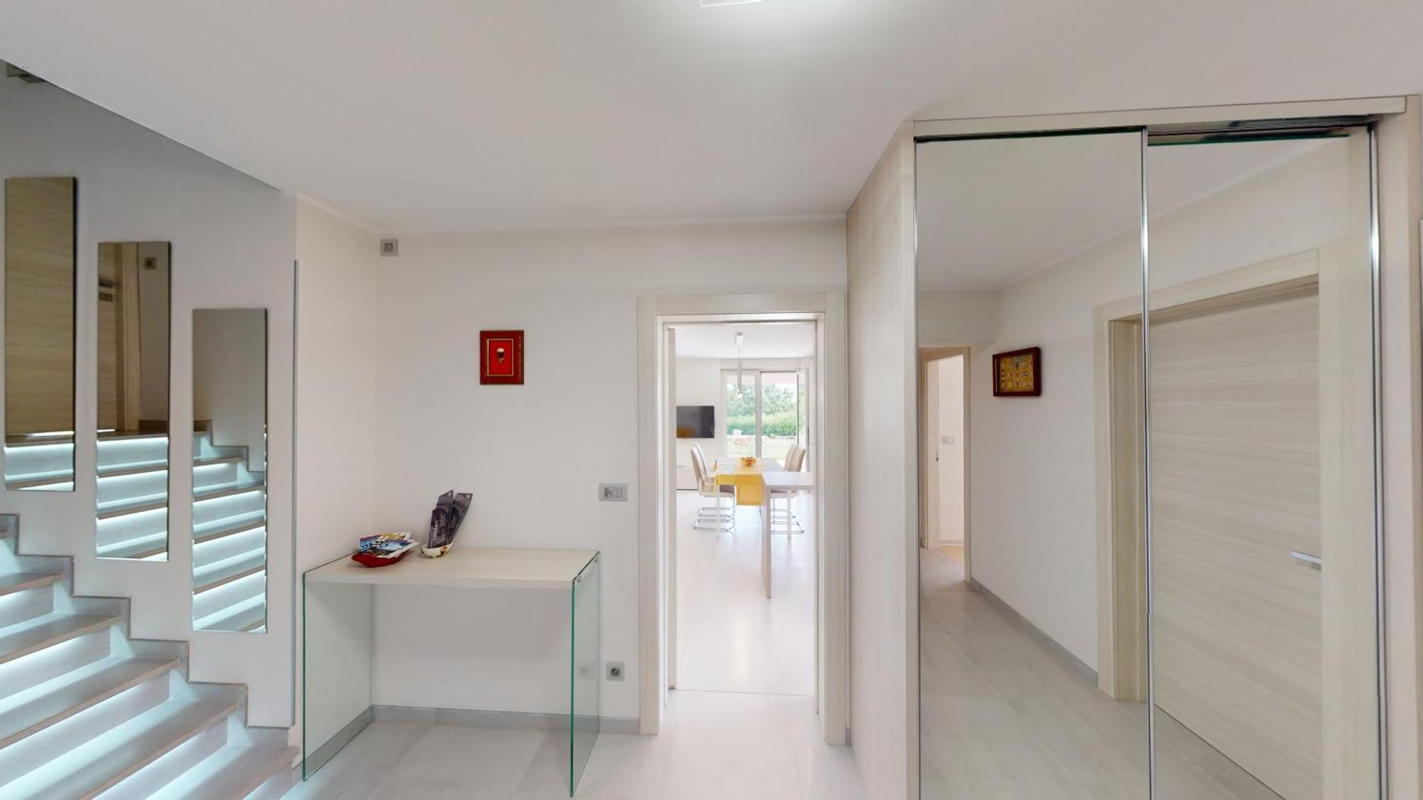 Apartment Design Emerald